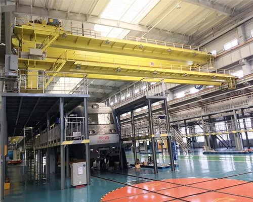 新型電動吊鉤橋式起重機